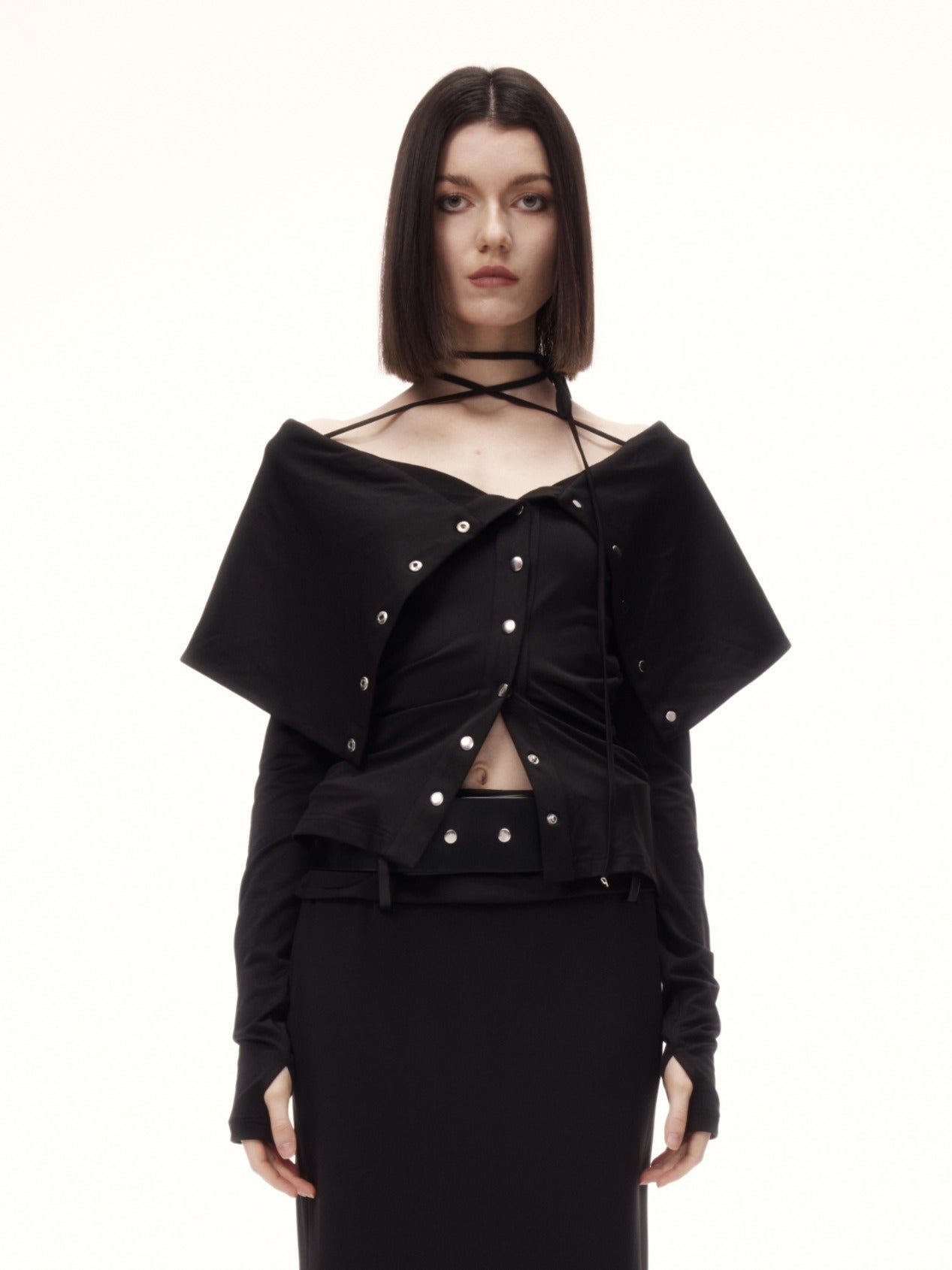 TONG TOP in black