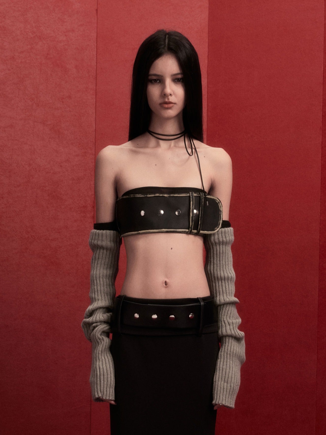 BELTO TUBE TOP in black
