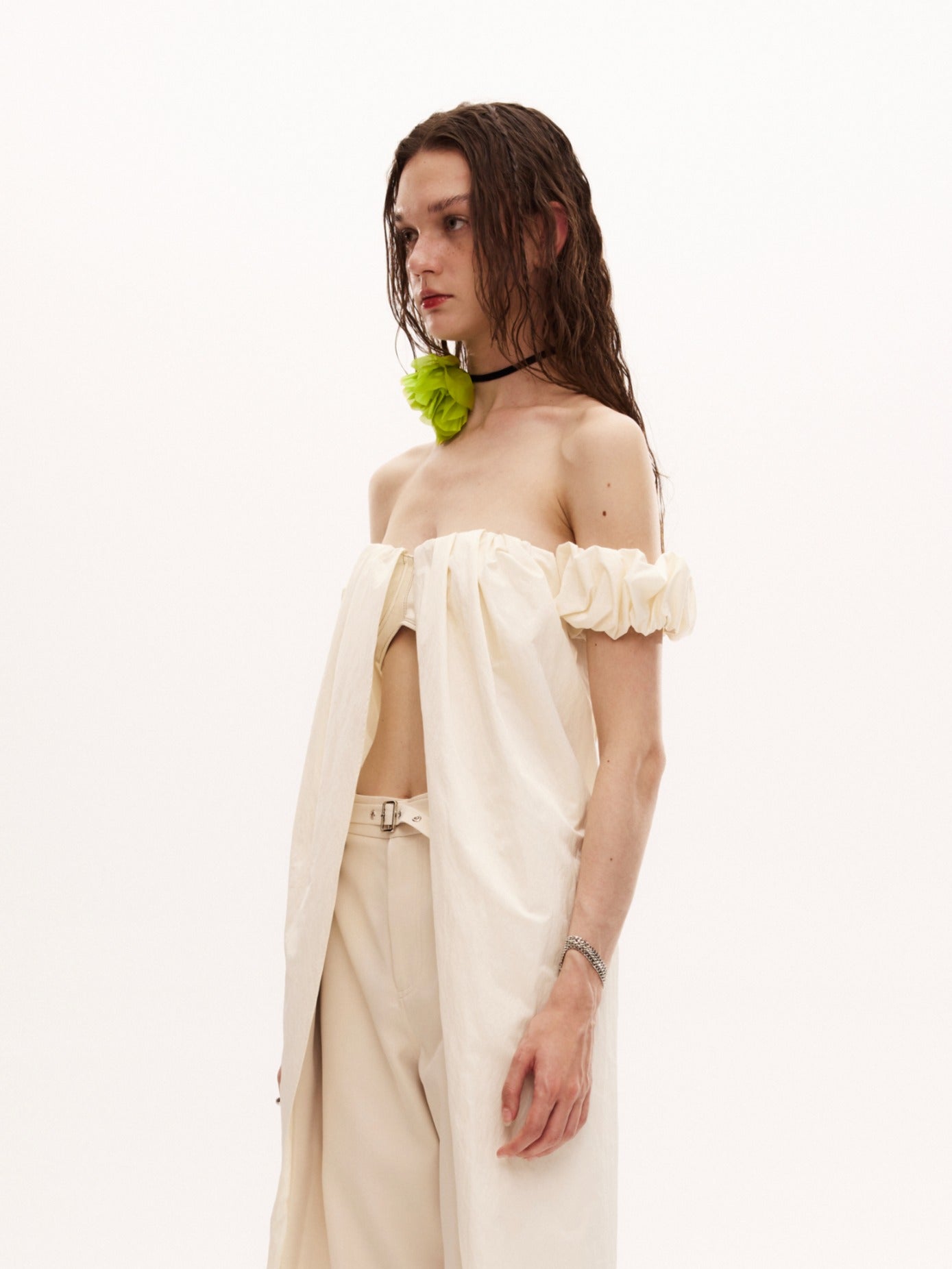 PION TOP in cream