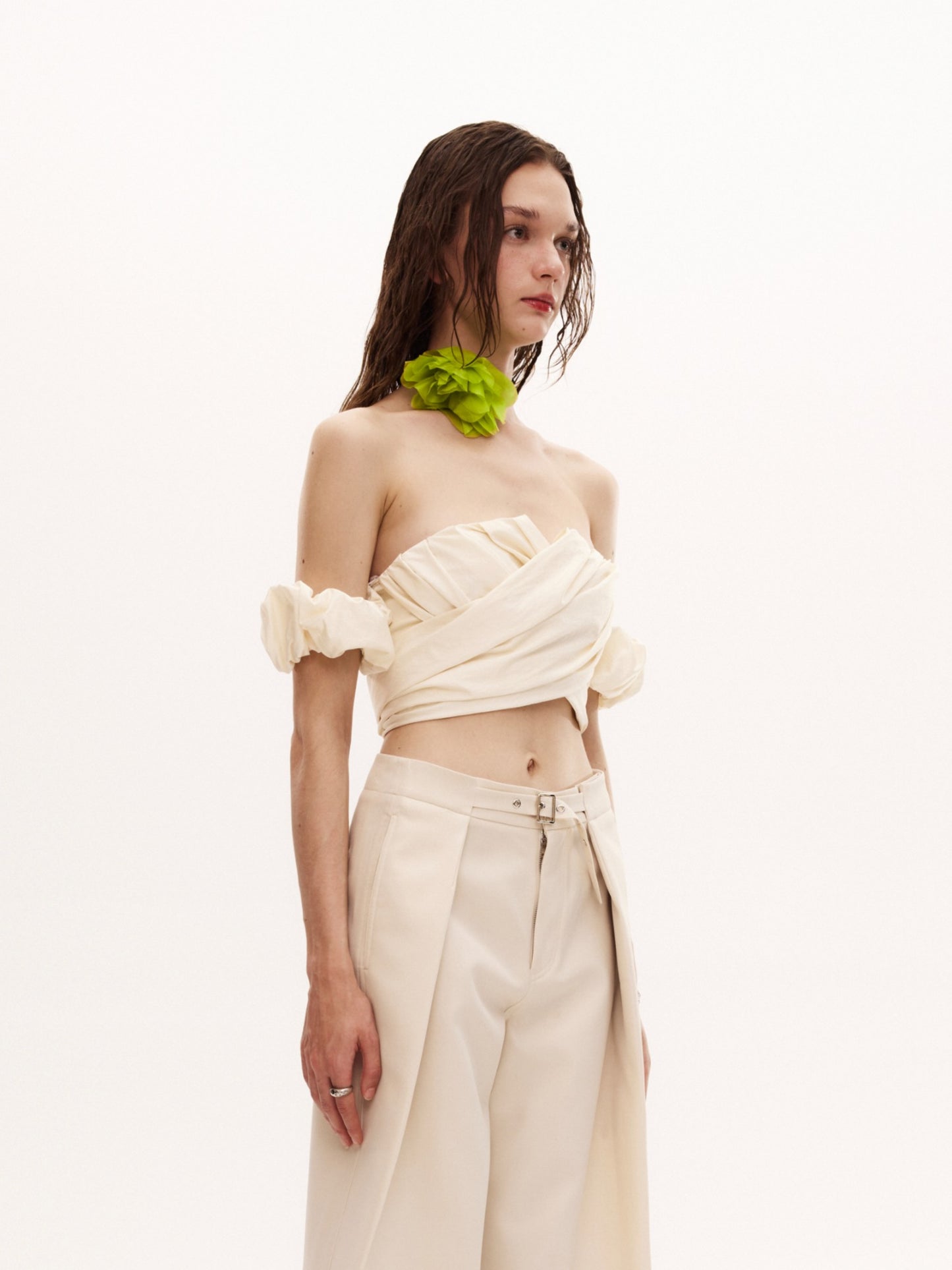 PION TOP in cream
