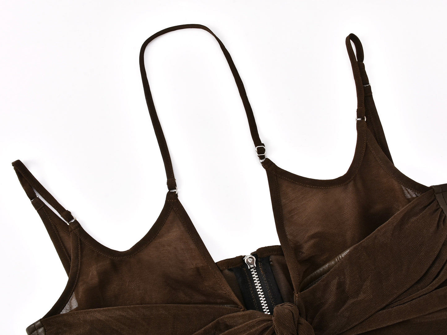 GIAY TOP in brown