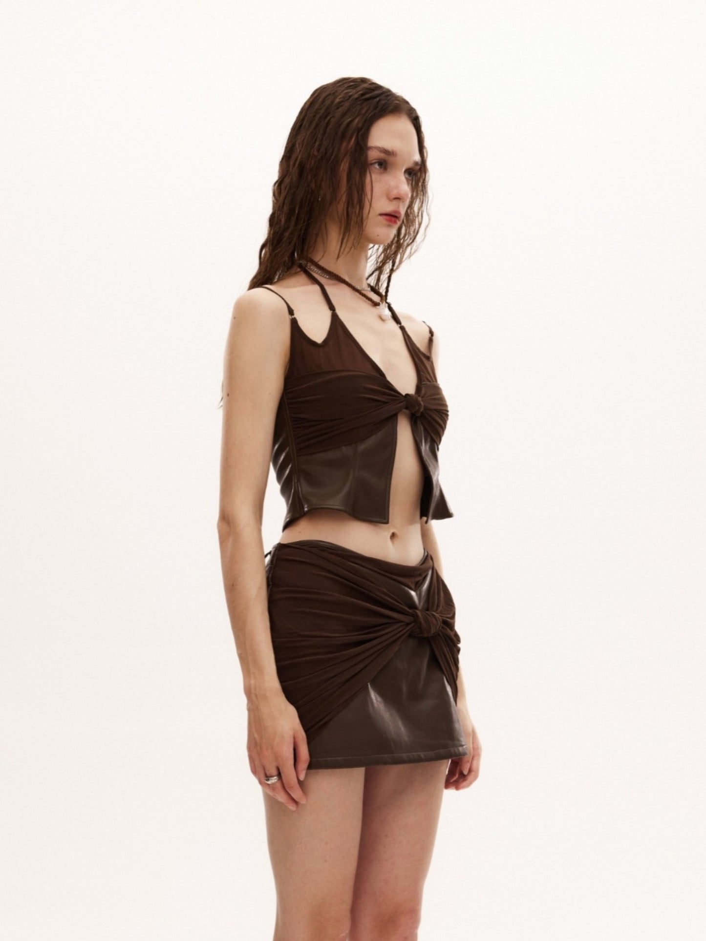 GIAY TOP in brown