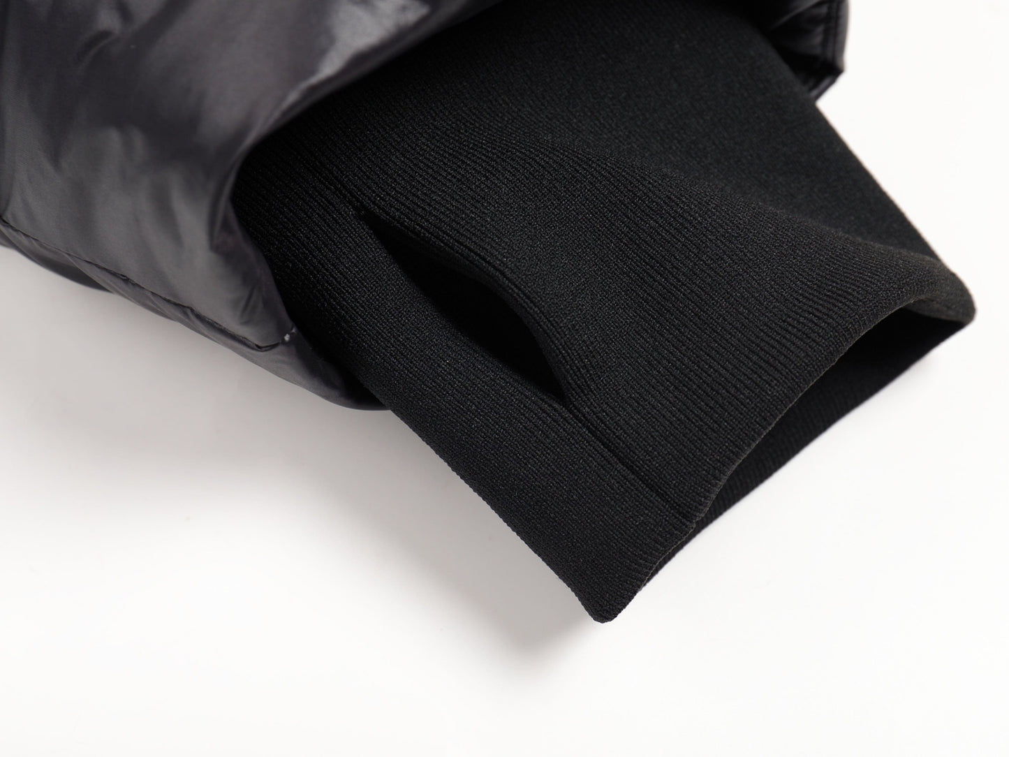 YORA DOWN JACKET in black