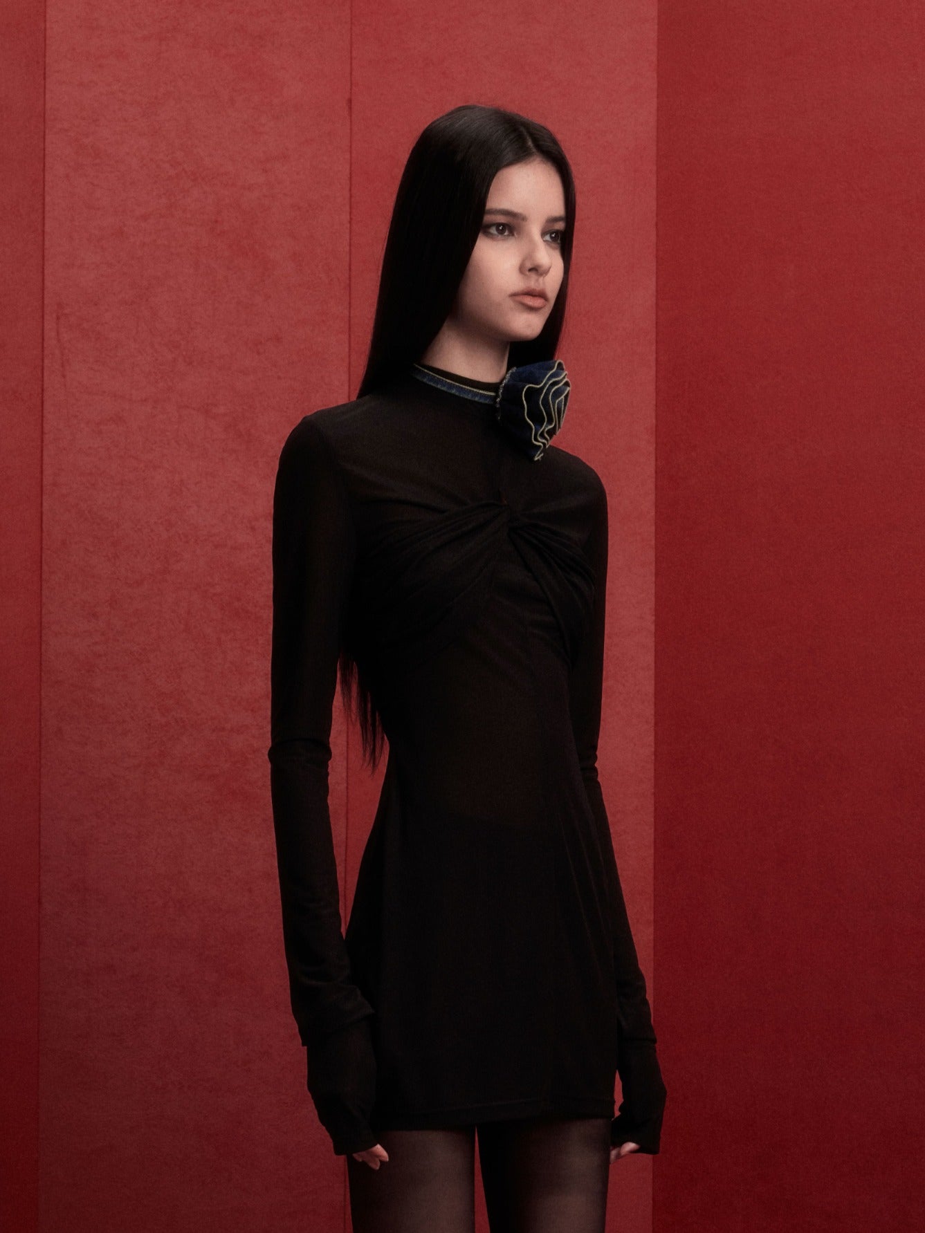 WEINO TOP in black