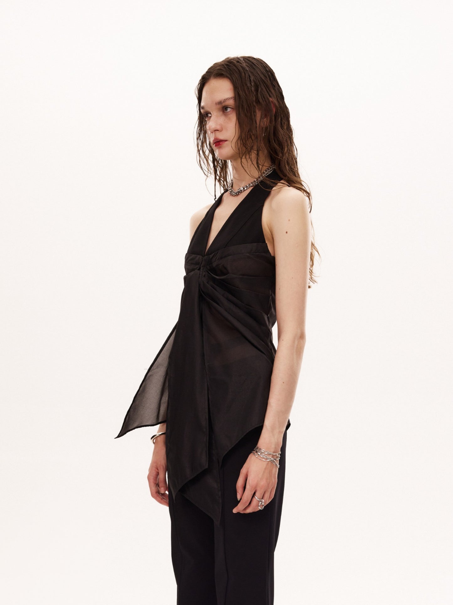 AUGO TOP in black