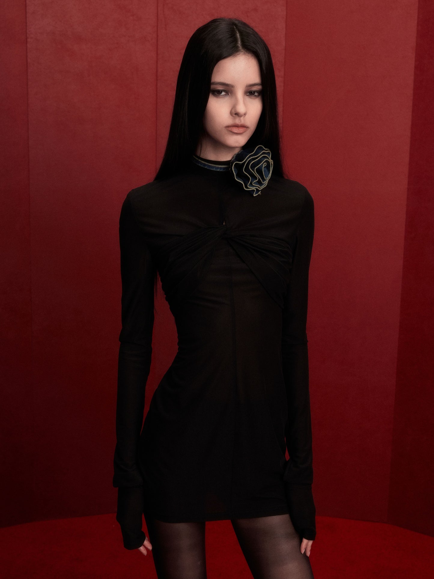 WEINO TOP in black