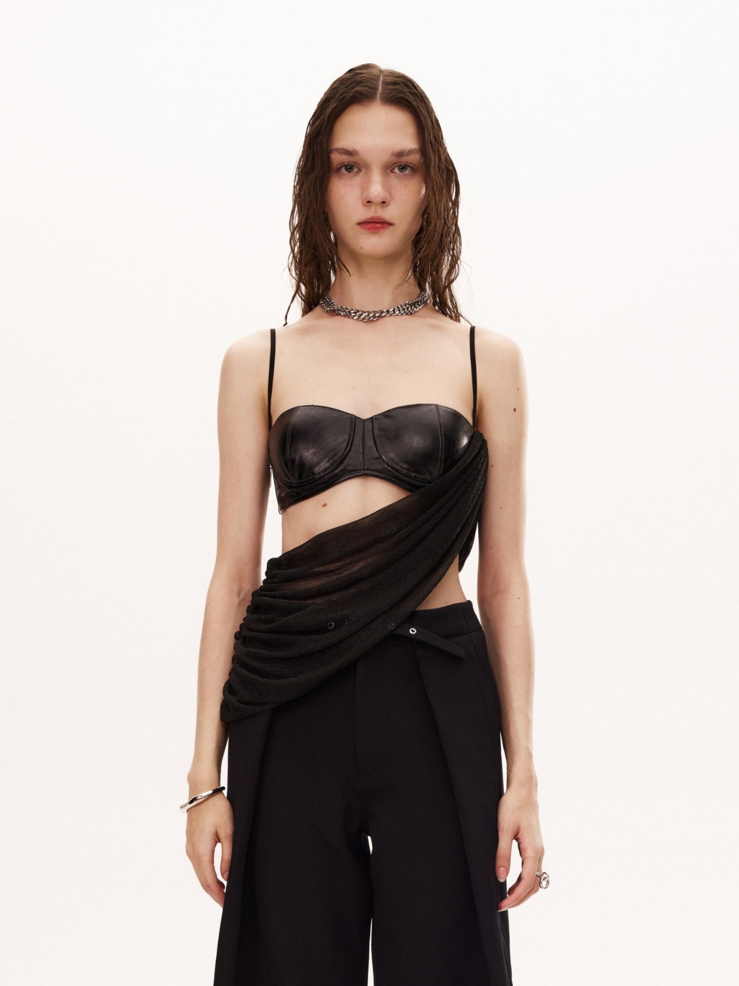 YADIN TOP in black