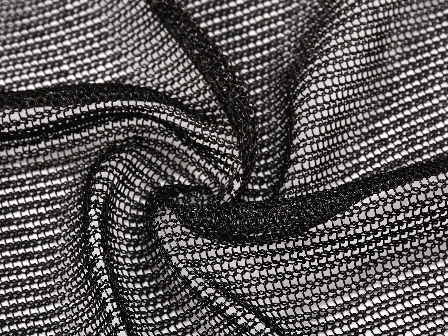 YADIN TOP in black