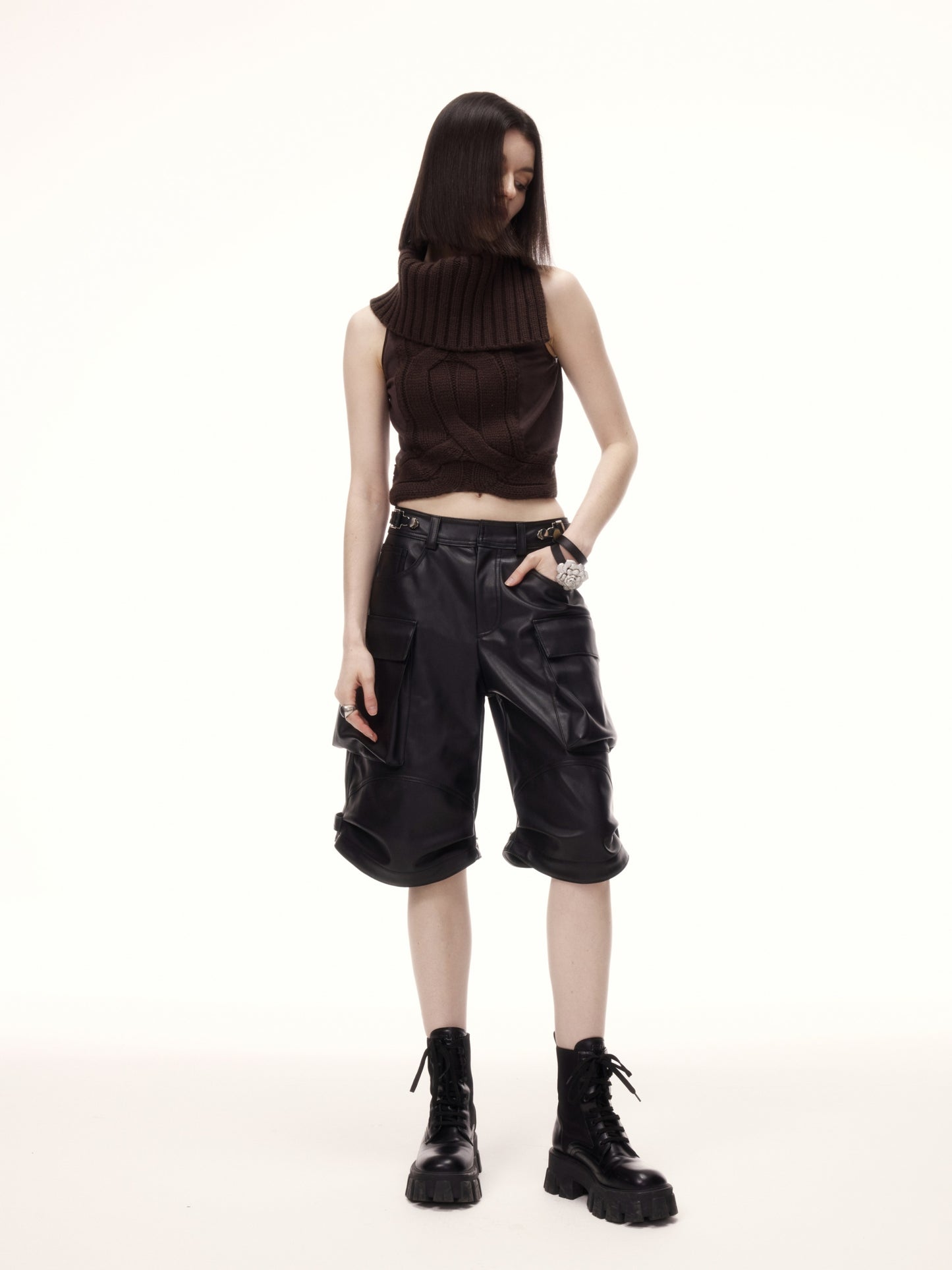 KOSY MIDI TROUSERS in black