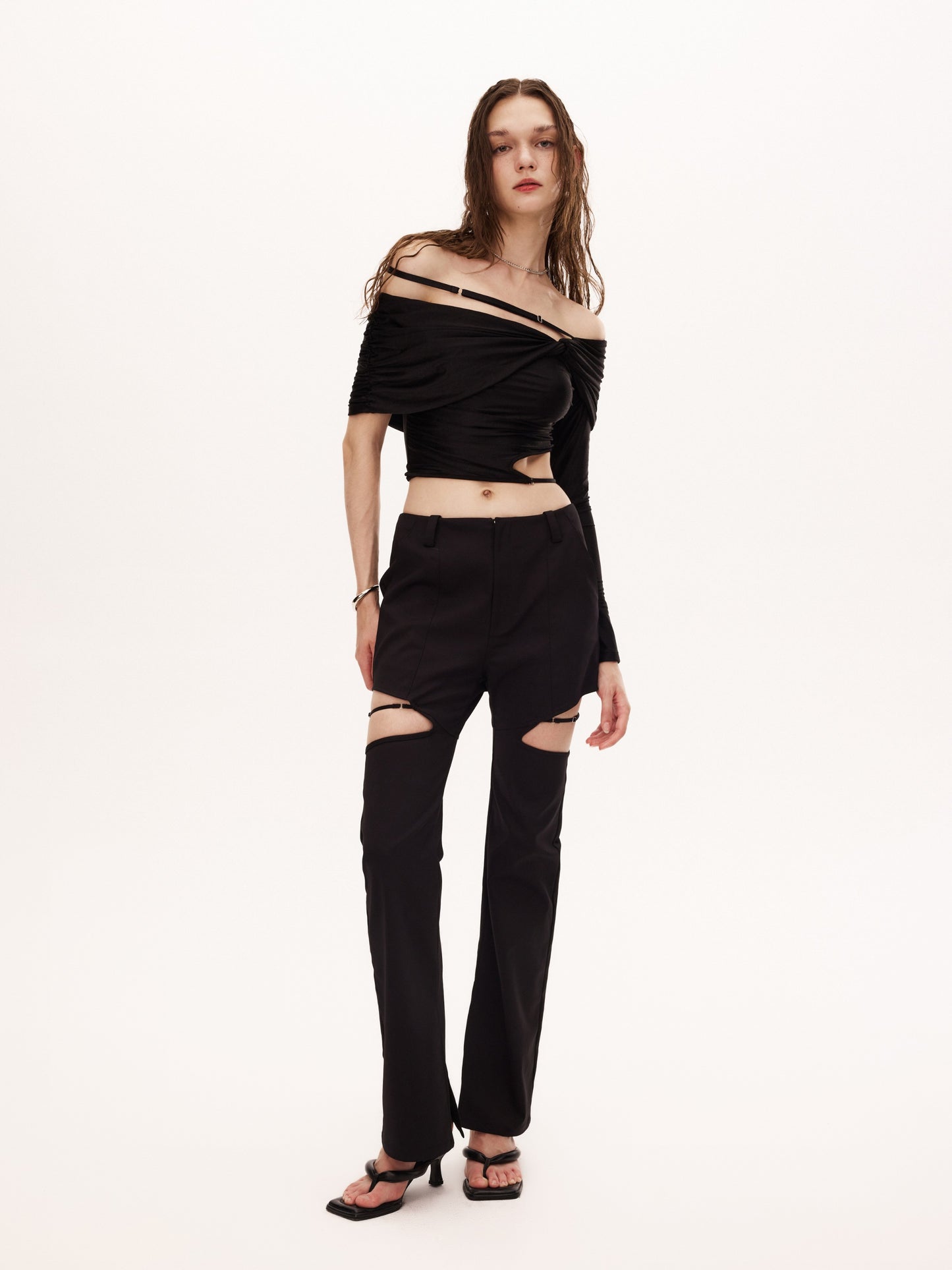 DUEC TOP in black