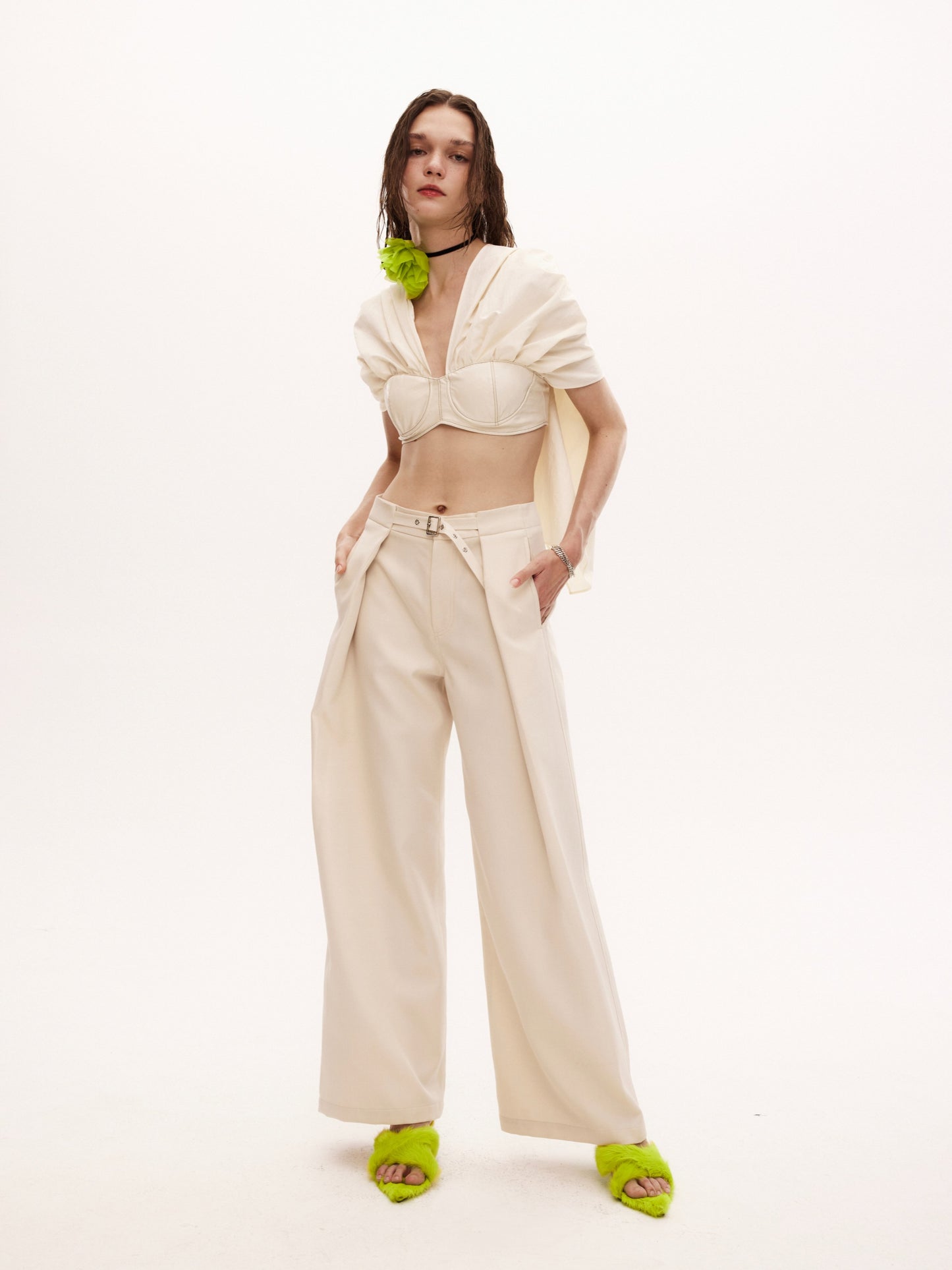 PION TOP in cream