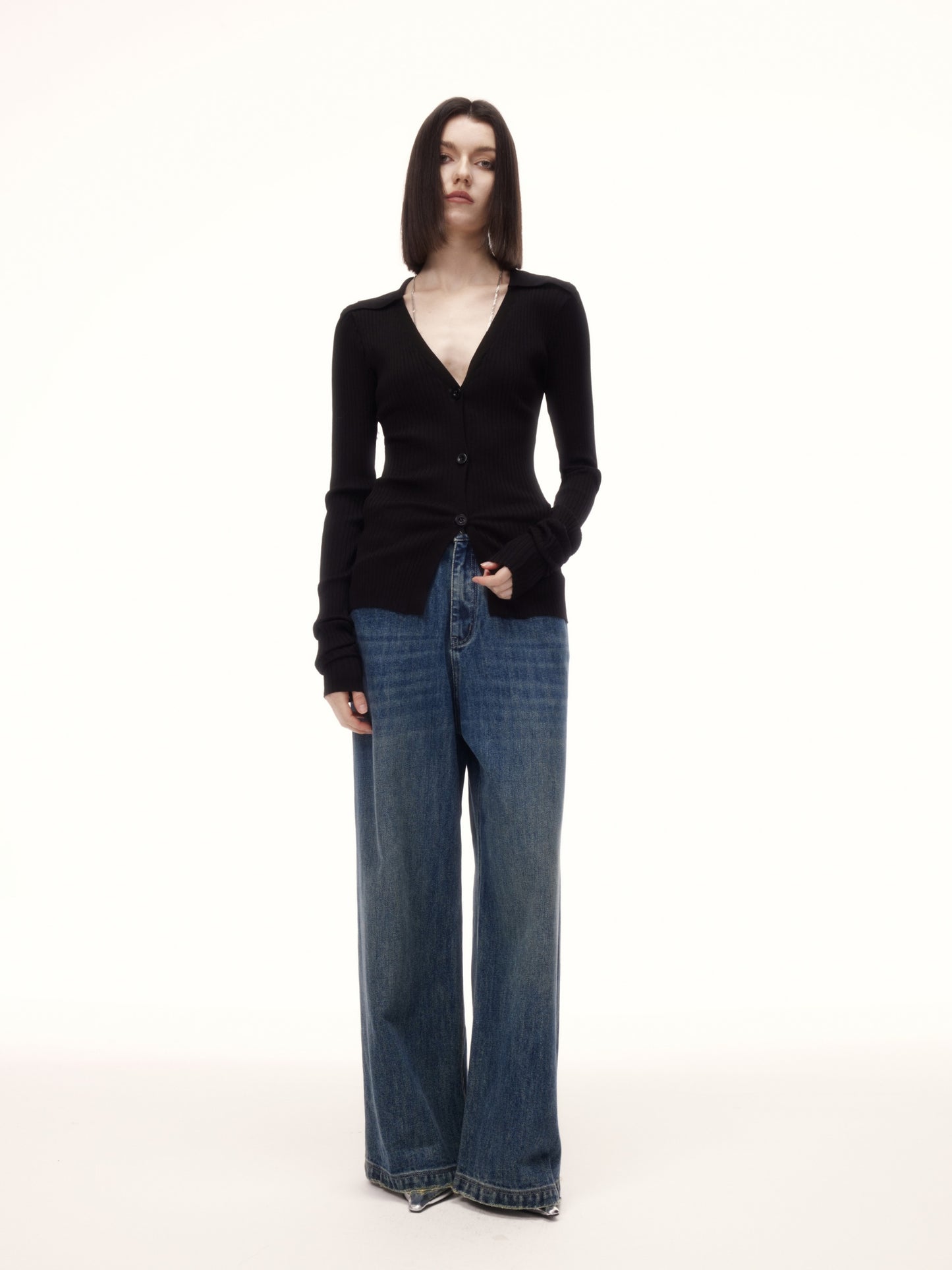 MIGQ TOP in black