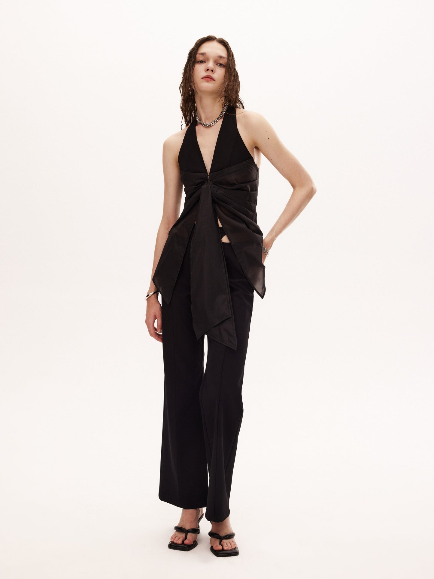AUGO TOP in black