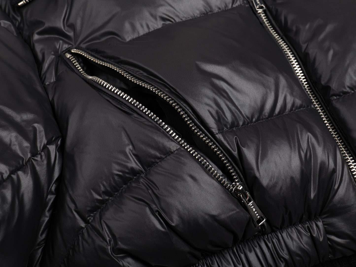 YORA DOWN JACKET in black