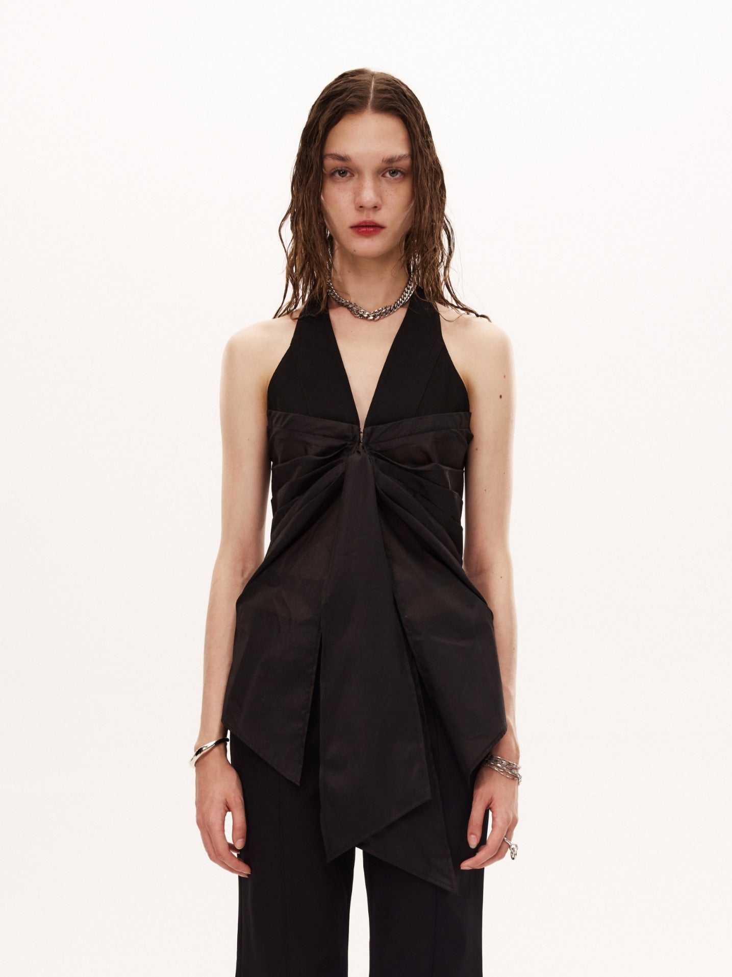 AUGO TOP in black