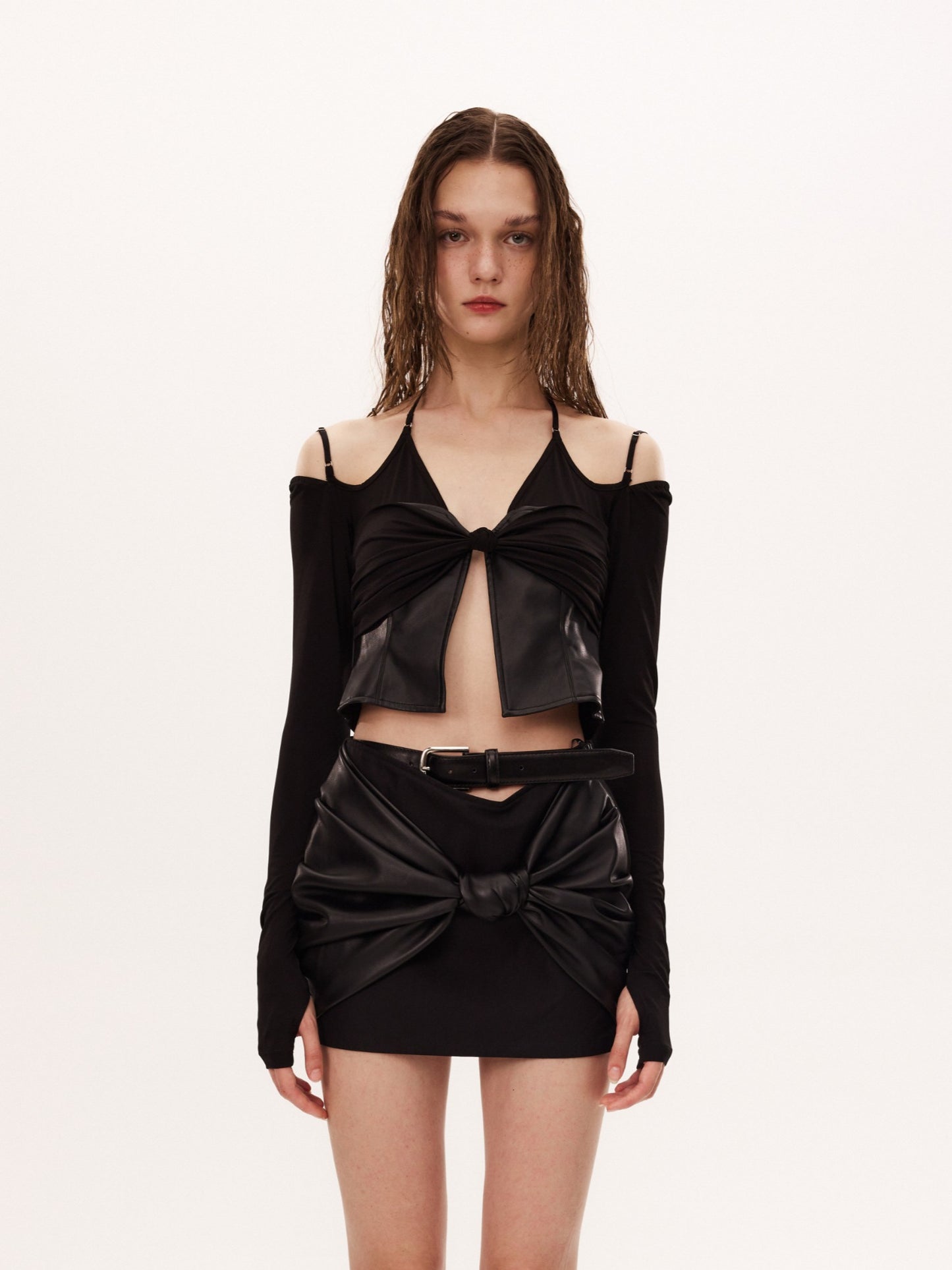 JAIY TOP in black