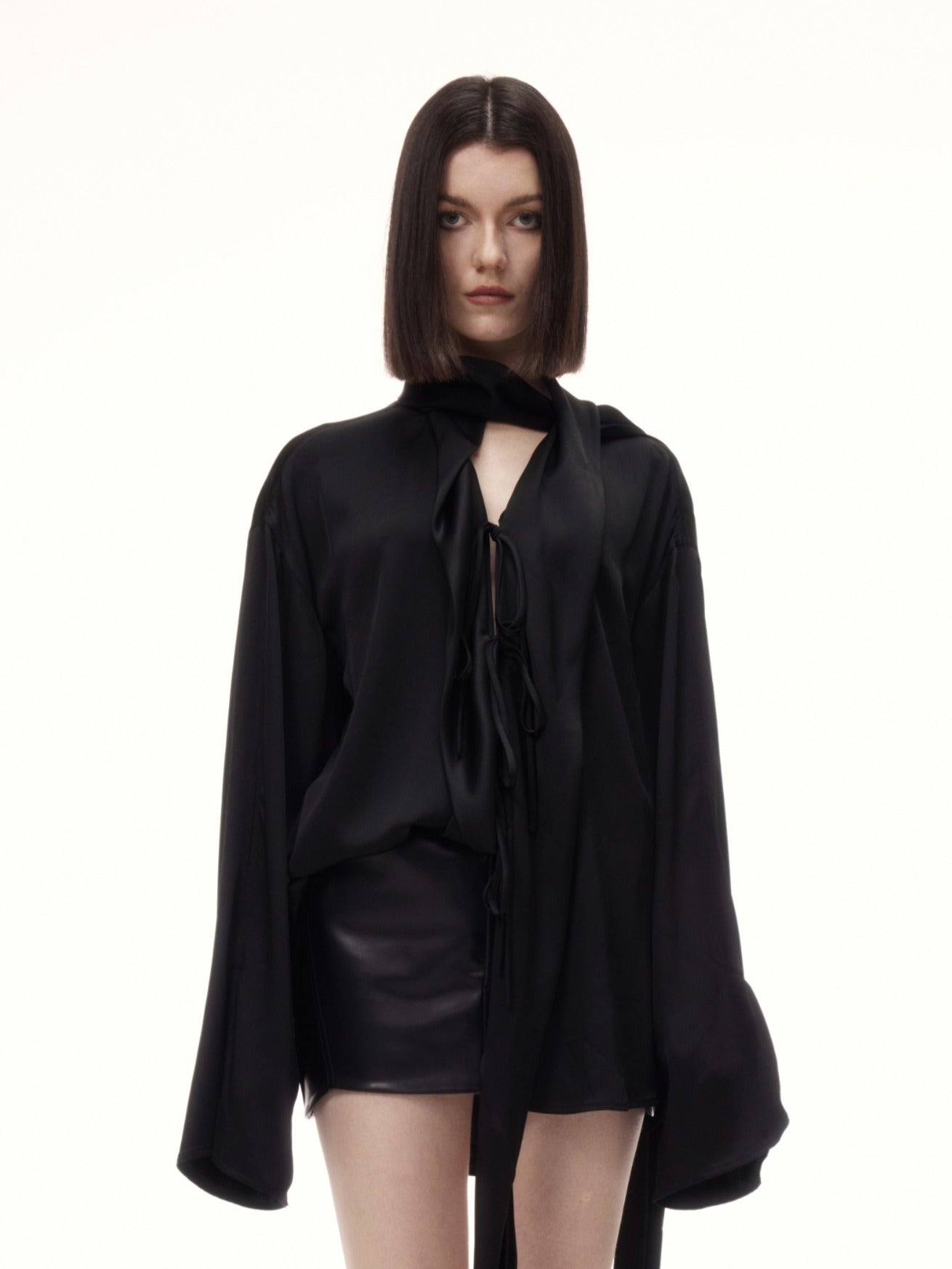 SUCOO BLOUSE in black