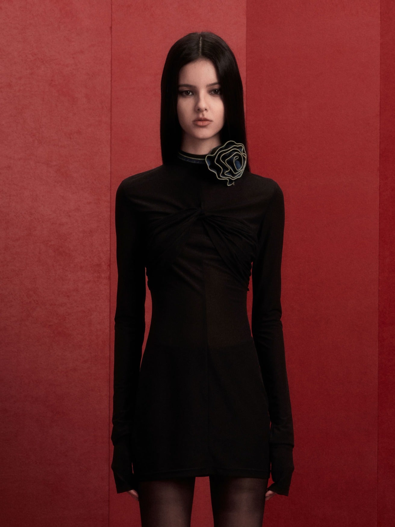 WEINO TOP in black