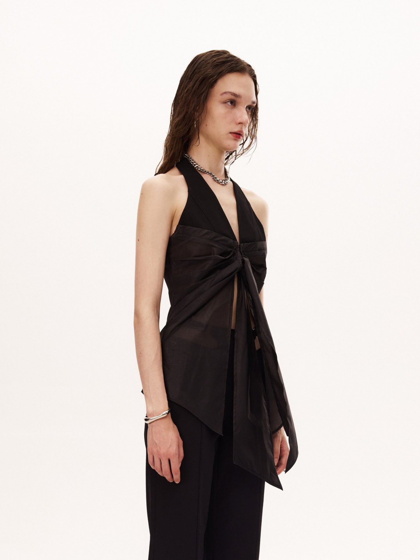 AUGO TOP in black