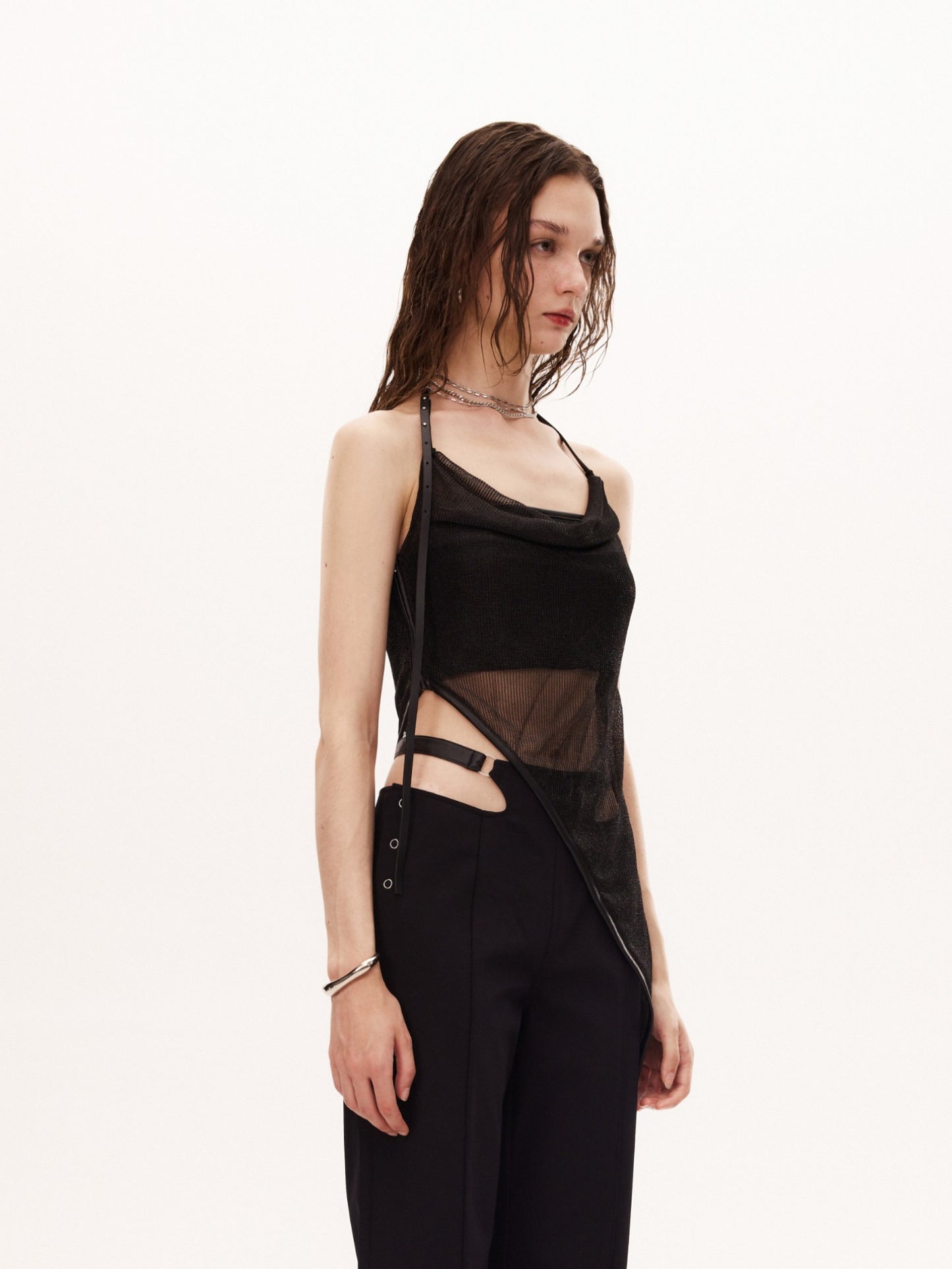 JIIN TOP in black