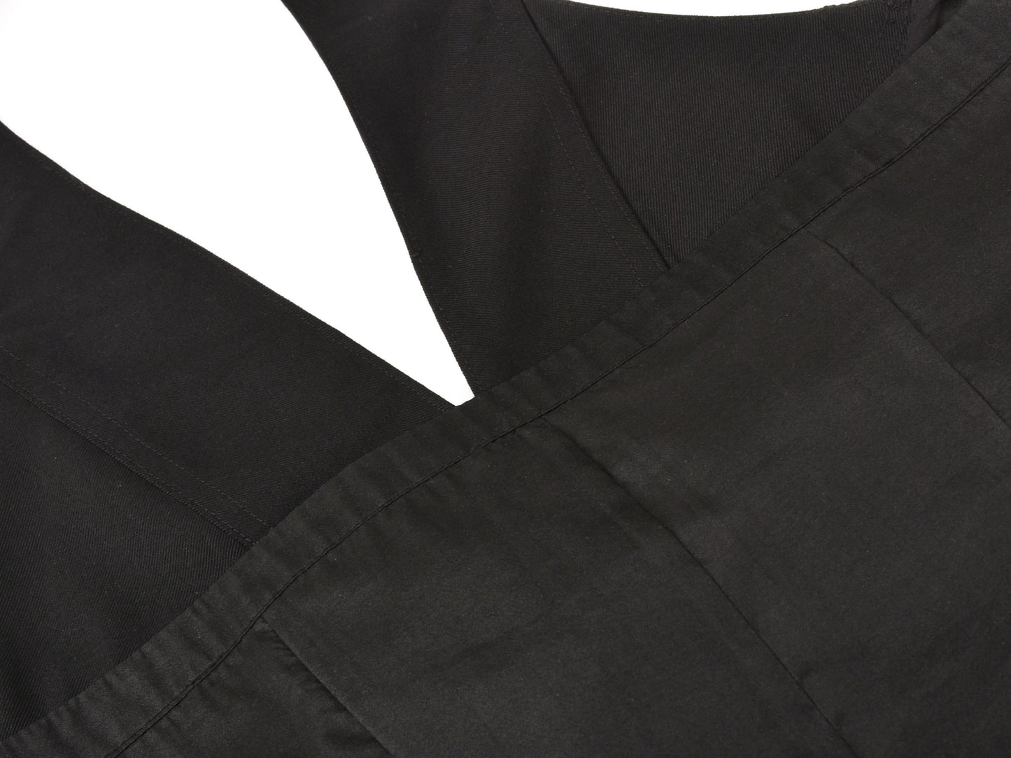 AUGO TOP in black