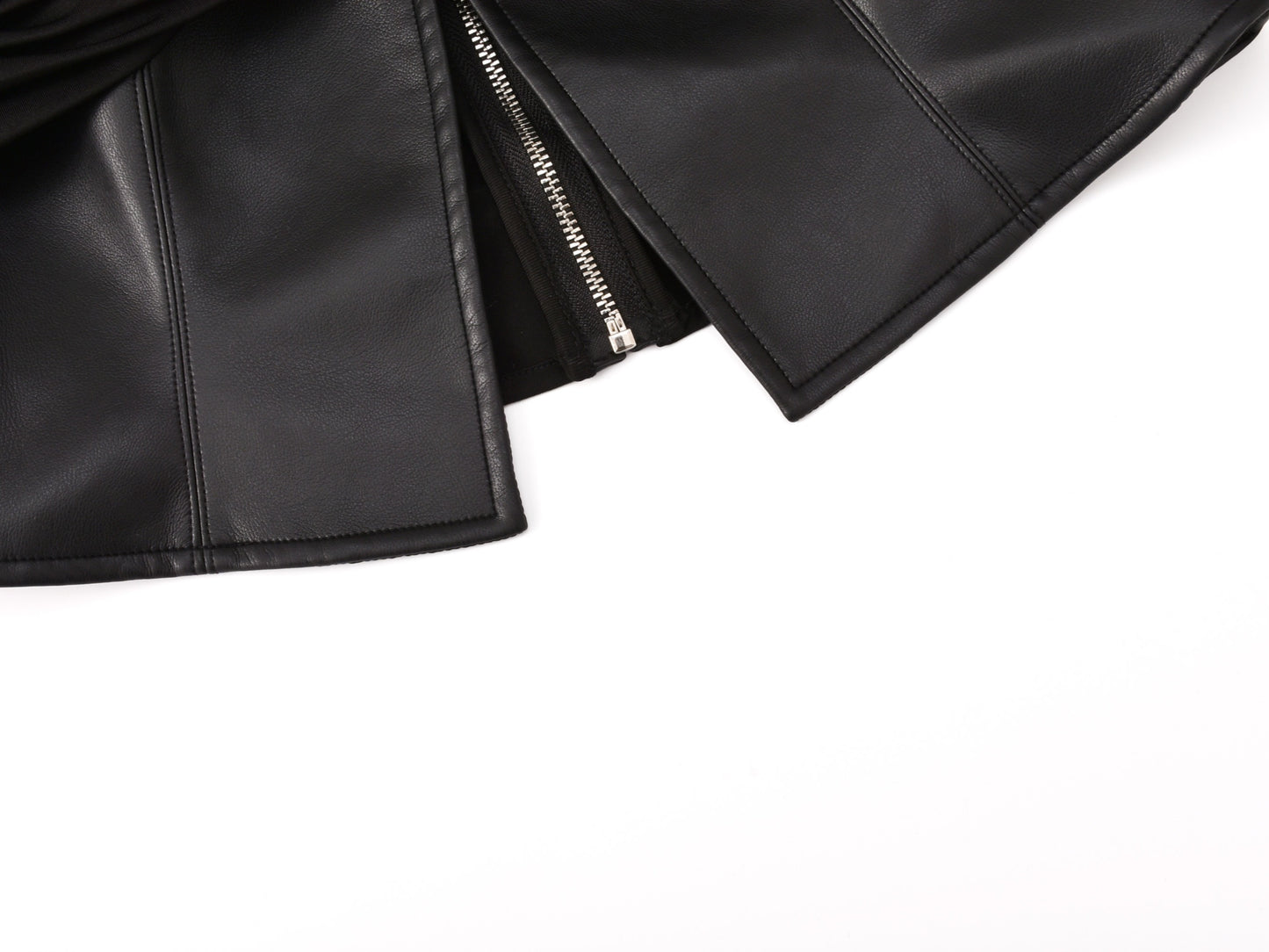 JAIY TOP in black
