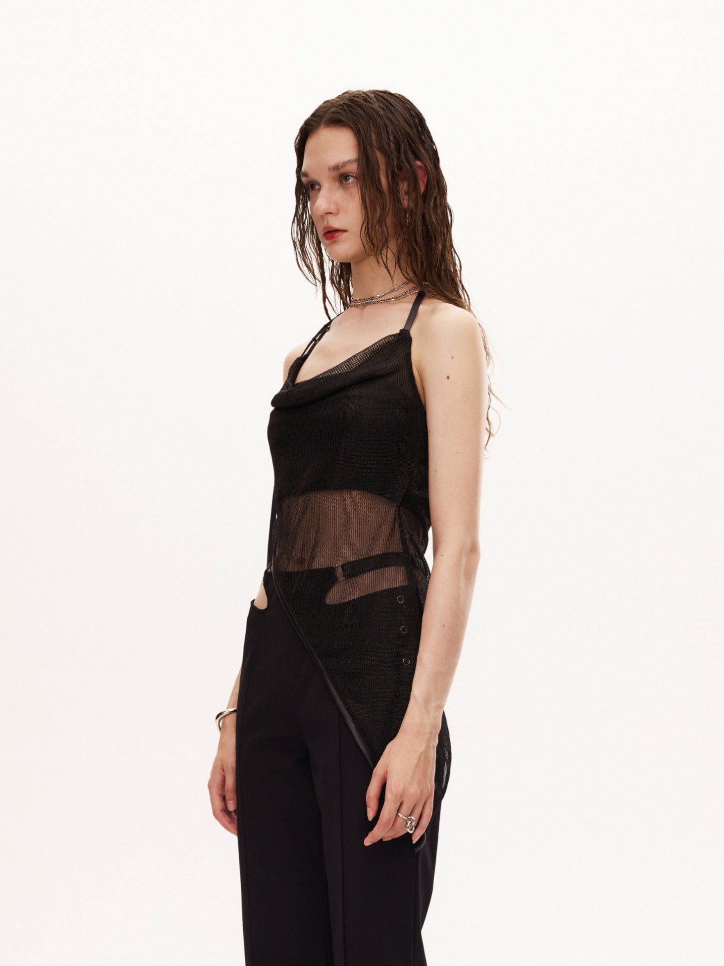 JIIN TOP in black