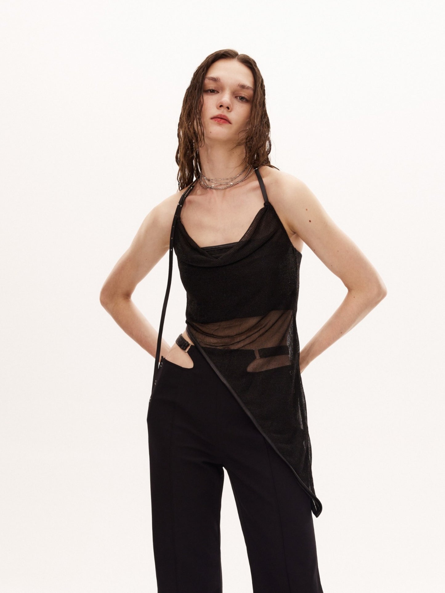 JIIN TOP in black
