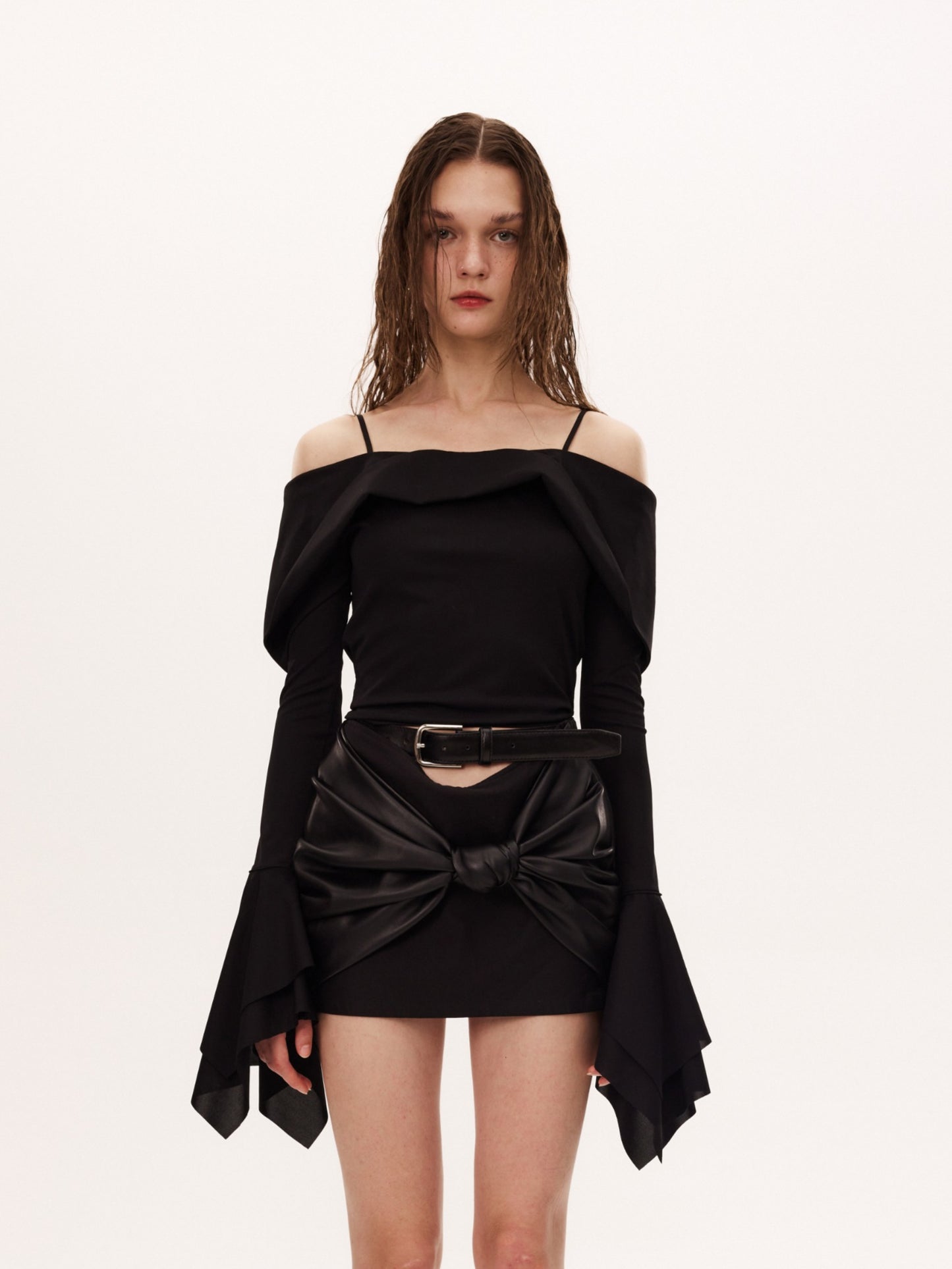SUIX TOP in black