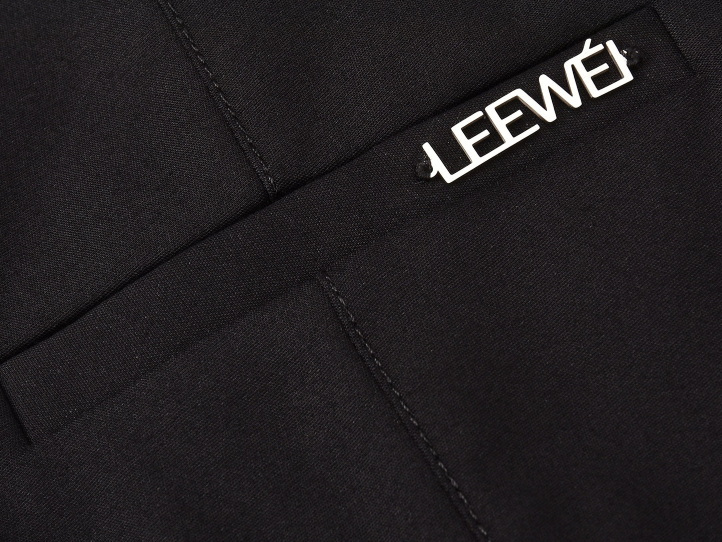 WAON TROUSERS in black